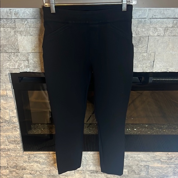 SPANX Black Ankle Cropped Pants with Elastic Waistband size Small Petite - Picture 1 of 14